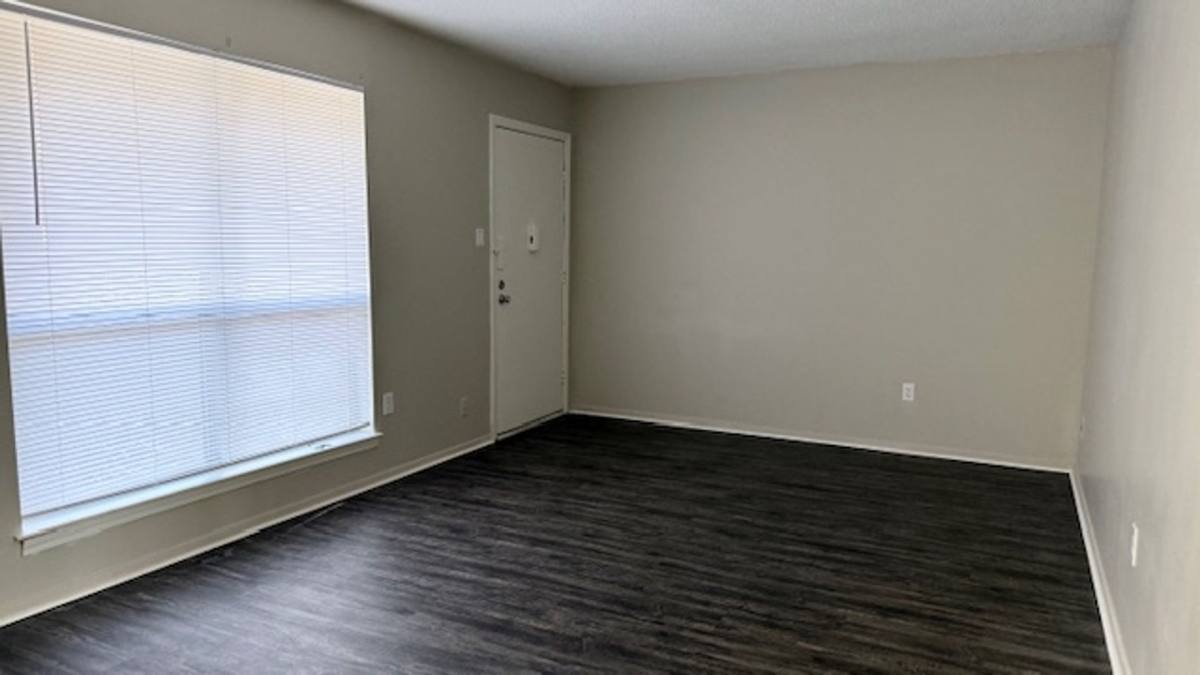 Apartment for rent at 516 - 522 Sharon Dr, Memphis, TN 38122