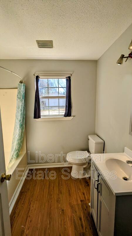 House for rent at 215 Gordon St, Glennville, GA 30427