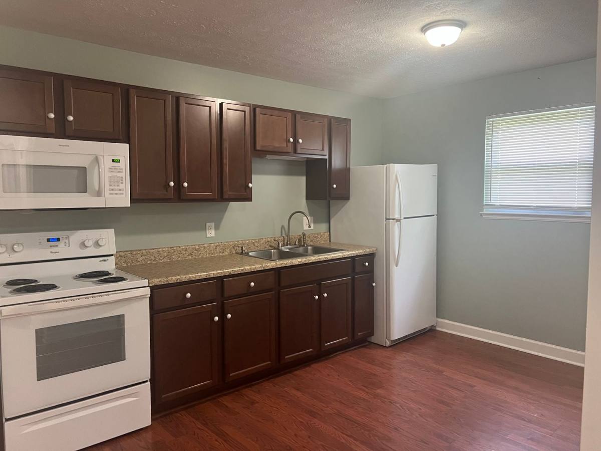 Apartment for rent at 657 Jena Beth Dr, Elizabethton, TN 37643
