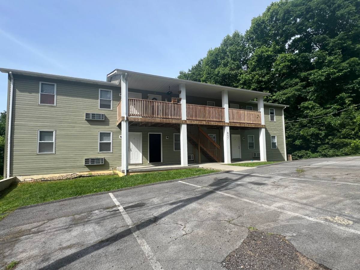 Apartment for rent at 657 Jena Beth Dr, Elizabethton, TN 37643