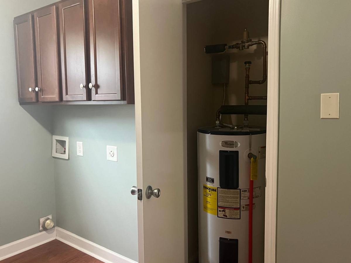 Apartment for rent at 657 Jena Beth Dr, Elizabethton, TN 37643