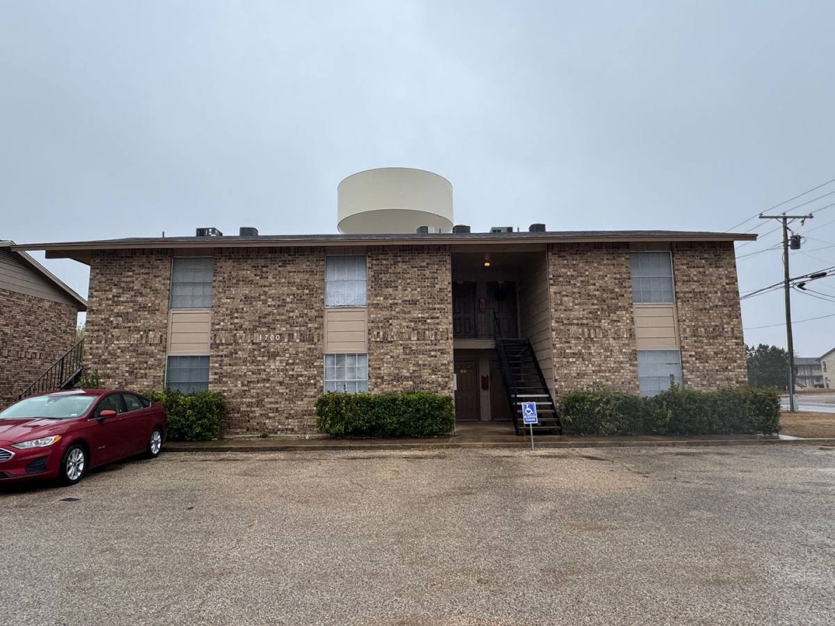 Apartment for rent at 1700 Kirk Ave, Killeen, TX 76543