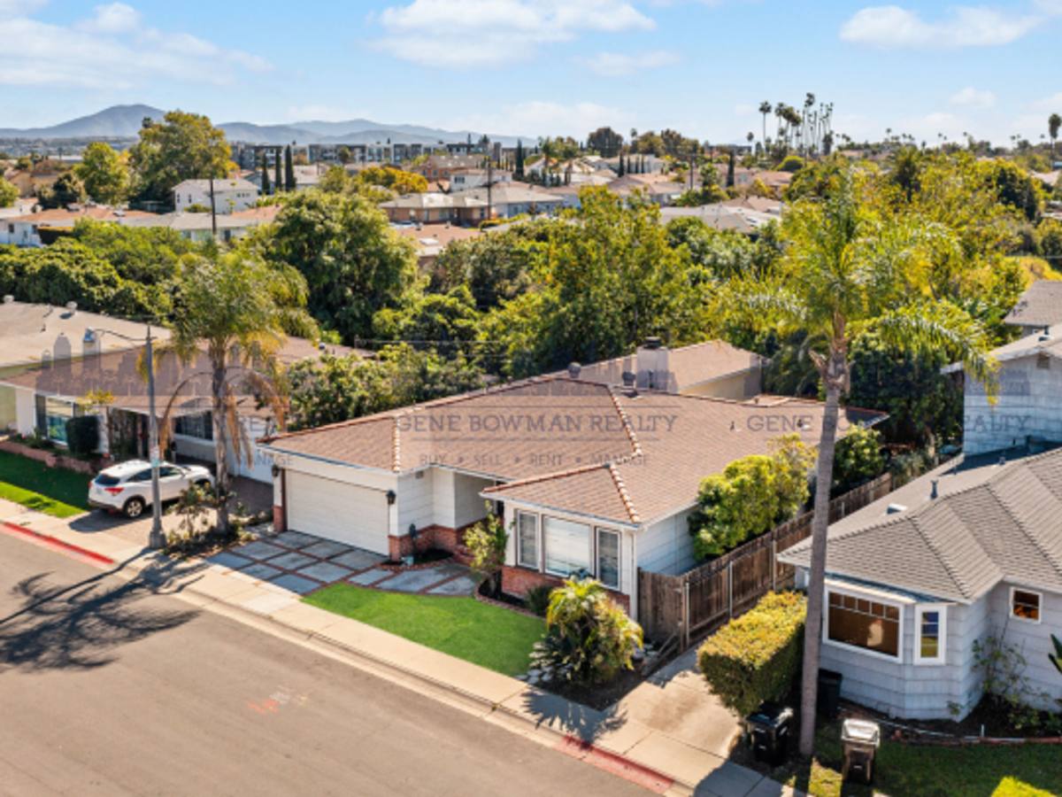 Apartment for rent at 6129-31 Pembroke Dr, San Diego, CA 92115