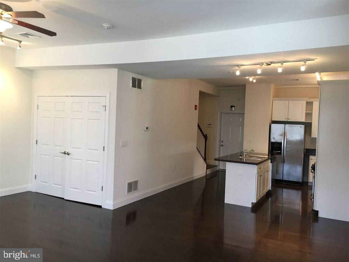 Apartment for rent at 22 N George St, York, PA 17401