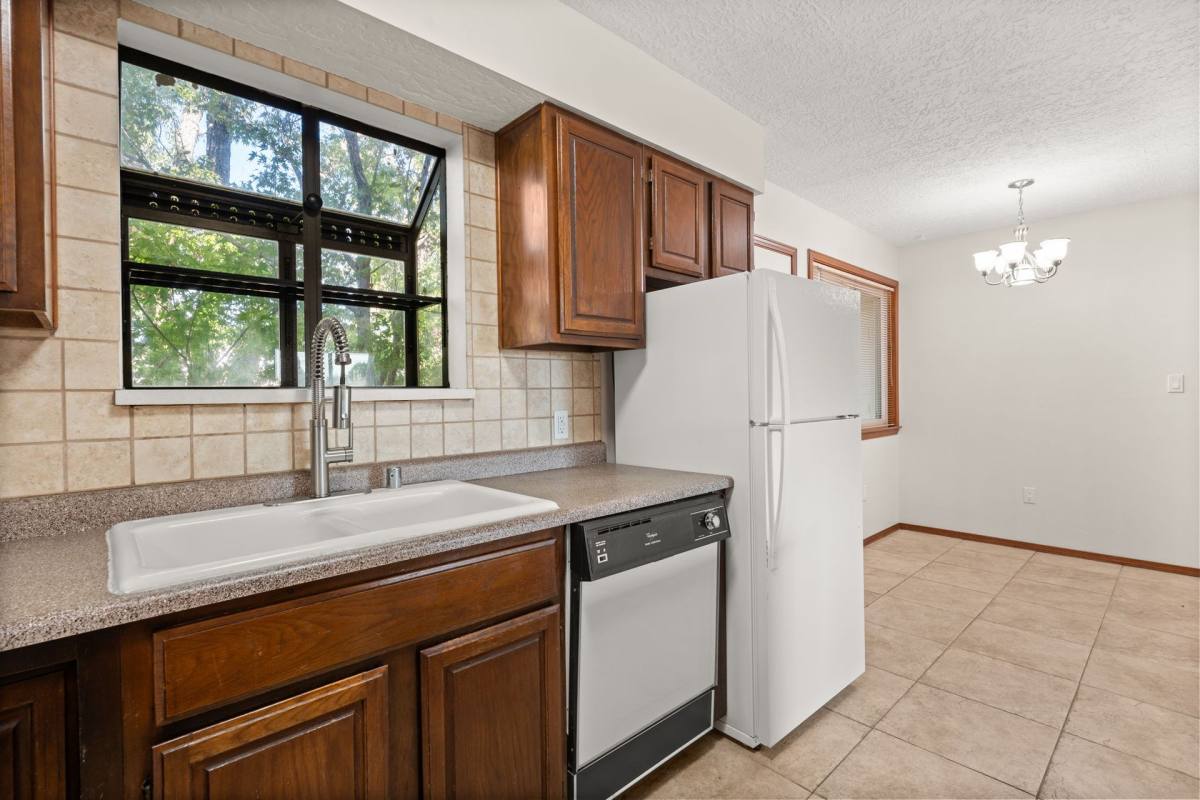 Apartment for rent at 4300 Bryn Mawr Dr NE, Albuquerque, NM 87107