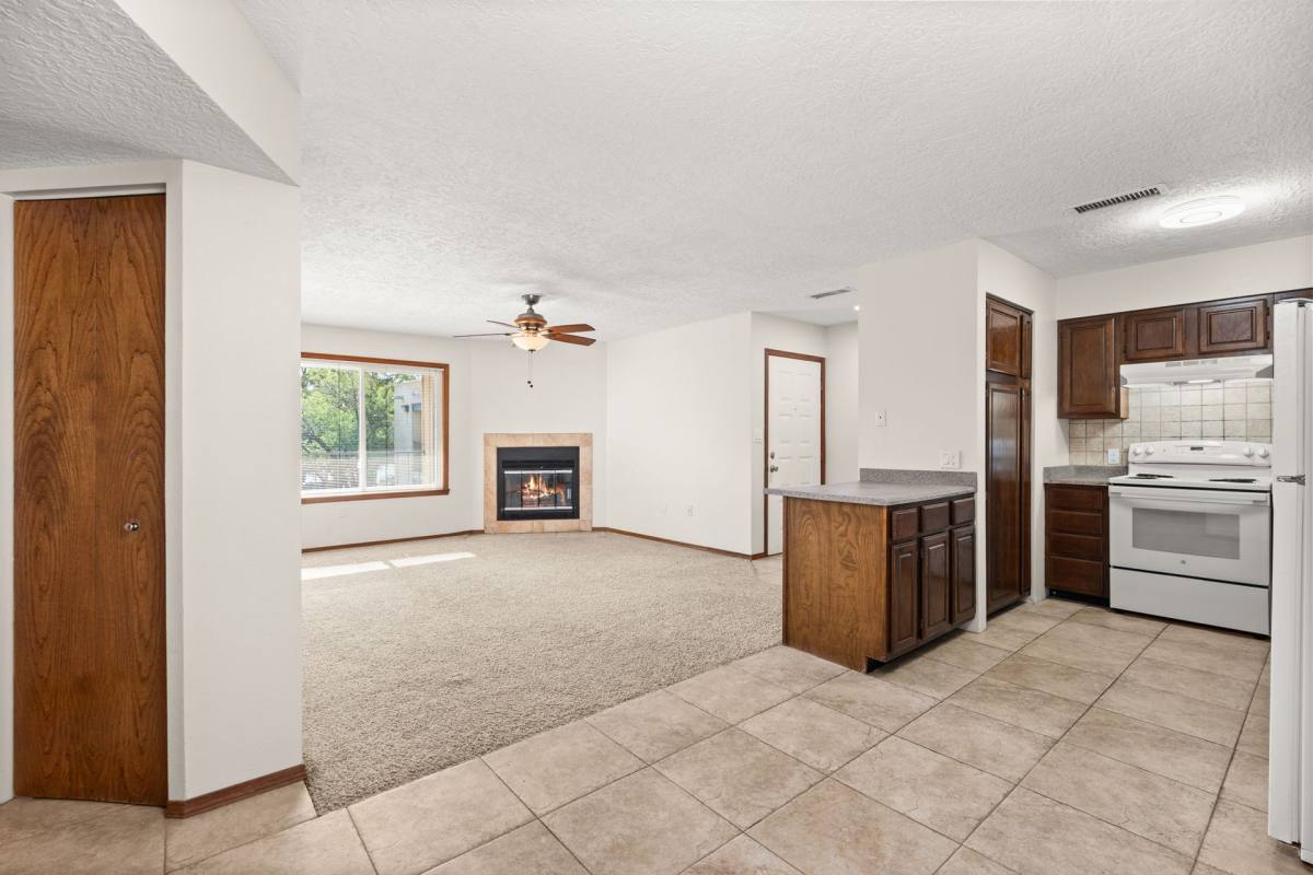 Apartment for rent at 4300 Bryn Mawr Dr NE, Albuquerque, NM 87107