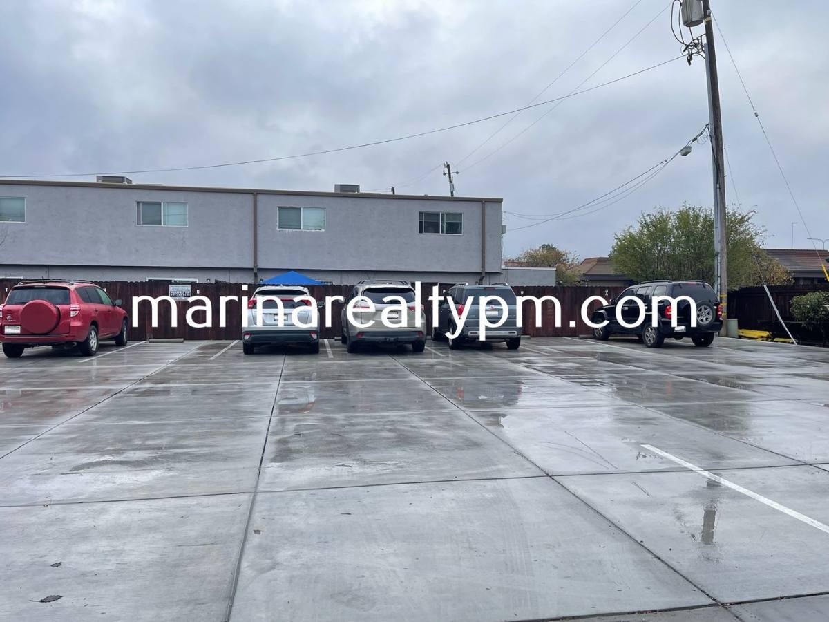 Apartment for rent at 1220 Dana Dr, Fairfield, CA 94533