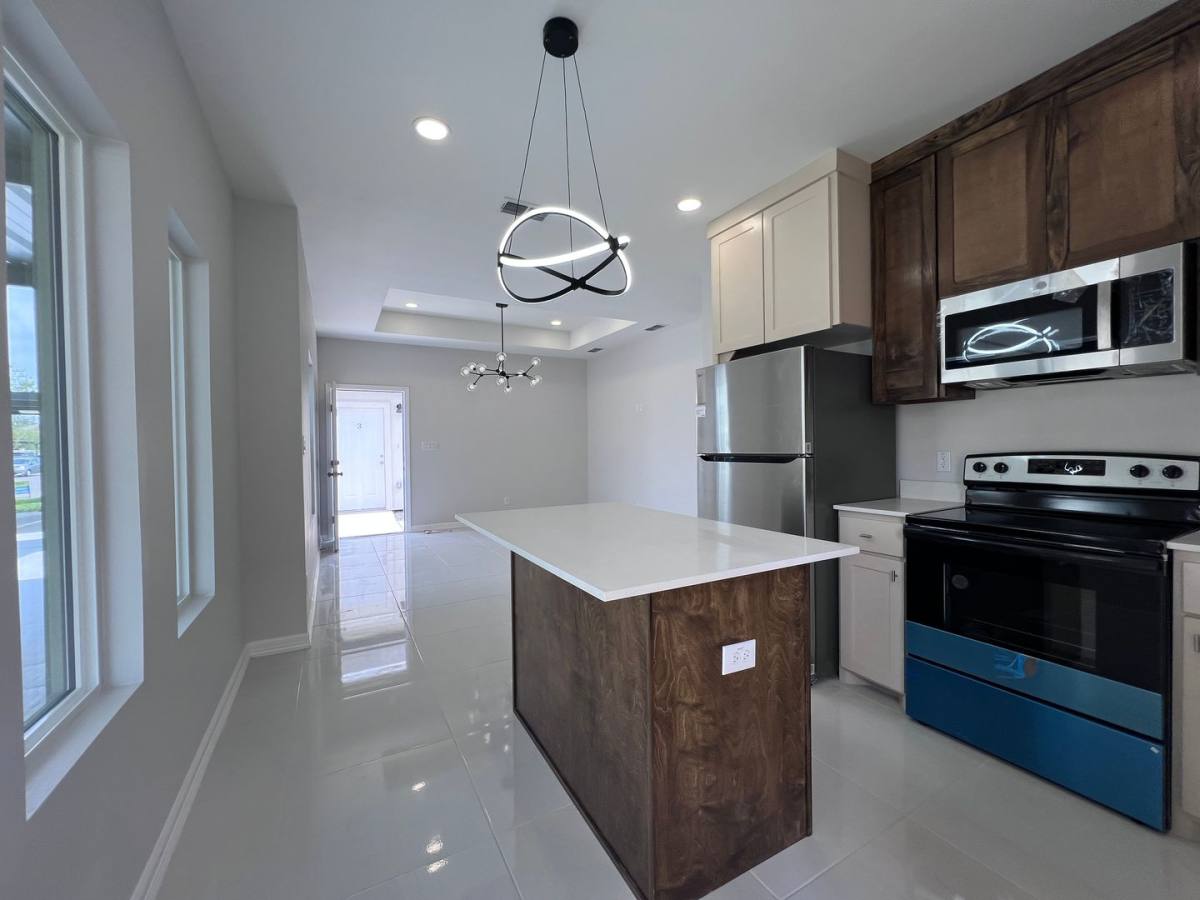 Townhouse for rent at 3000 Links Dr, Edinburg, TX 78541