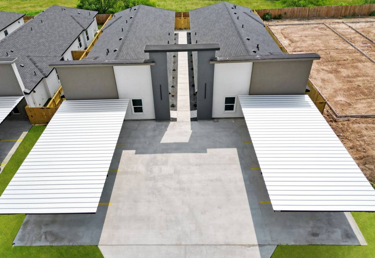 Townhouse for rent at 3000 Links Dr, Edinburg, TX 78541