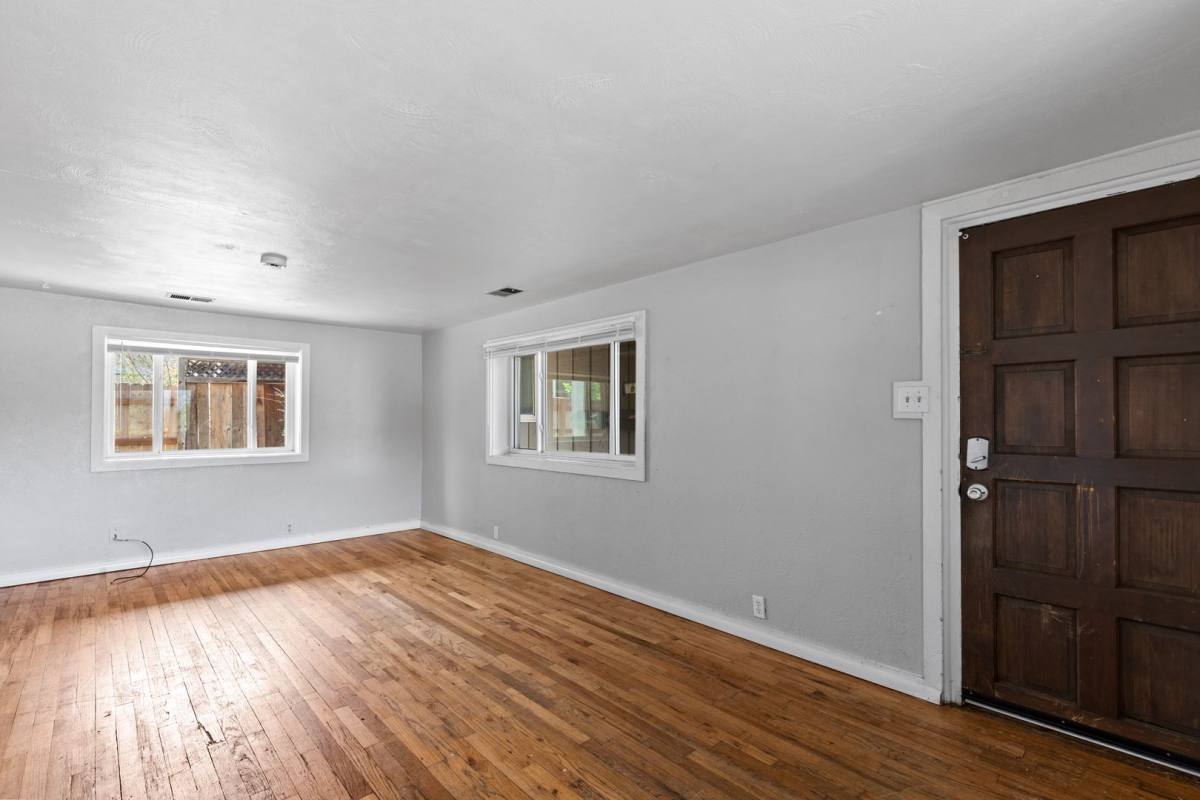 Apartment for rent at 840 N St, Boulder, CO 80302