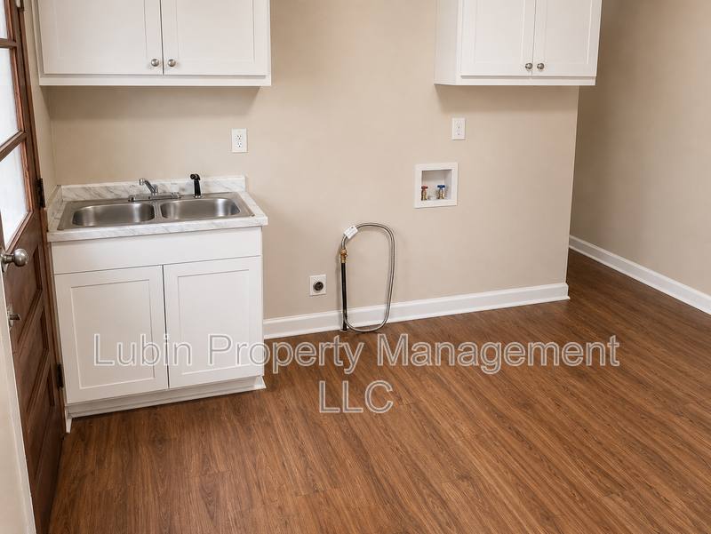 Apartment for rent at 2468 Yale Ave, Memphis, TN 38112