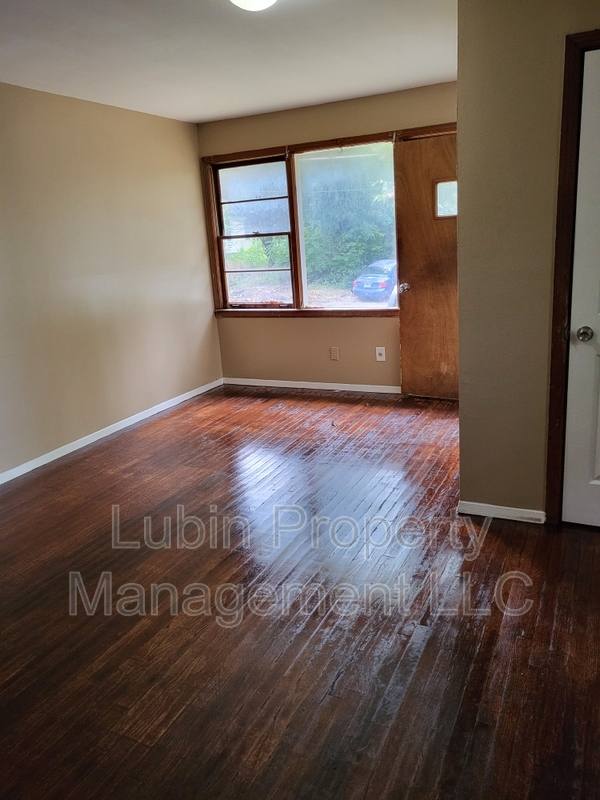Apartment for rent at 2468 Yale Ave, Memphis, TN 38112