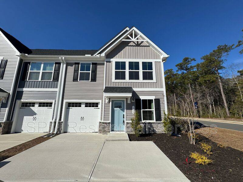 Townhouse for rent at 1539 Pine Log Trail NE, Bolivia, NC 28422