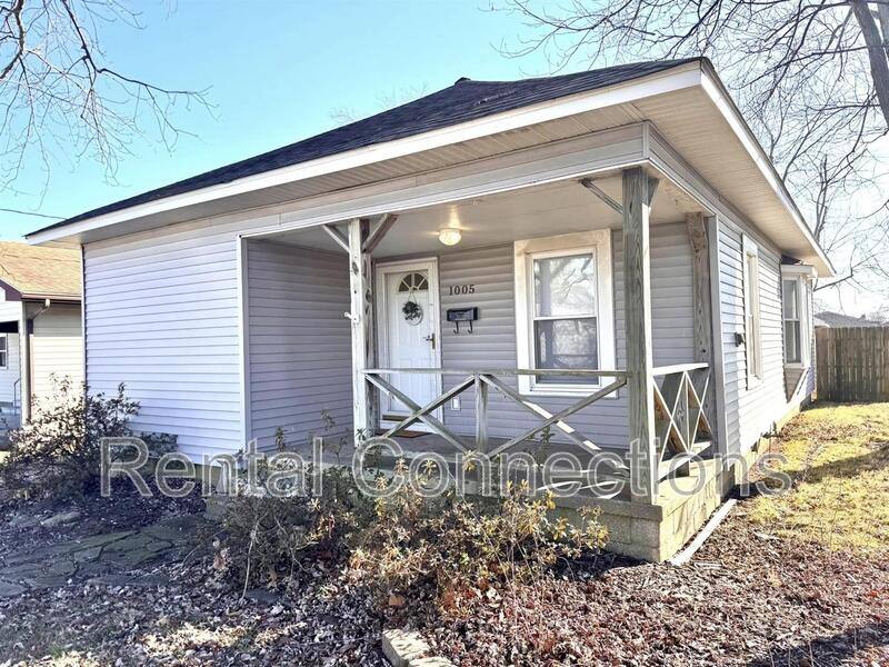 House for rent at 1005 Carter St, Marion, IL 62959