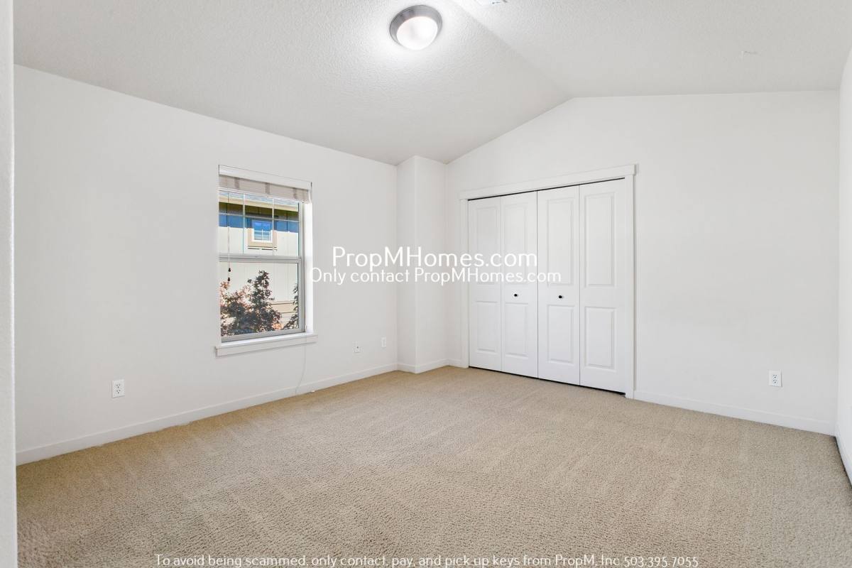House for rent at 610 NE Garswood Lane, Beaverton, OR 97006