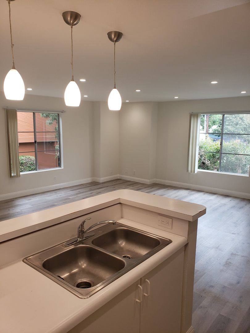 Apartment for rent at 501-509 Pacific St, Santa Monica, CA 90405