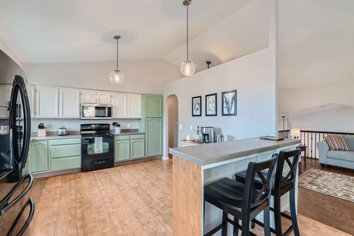 House for rent at 284 Dover Court, Broomfield, CO 80020
