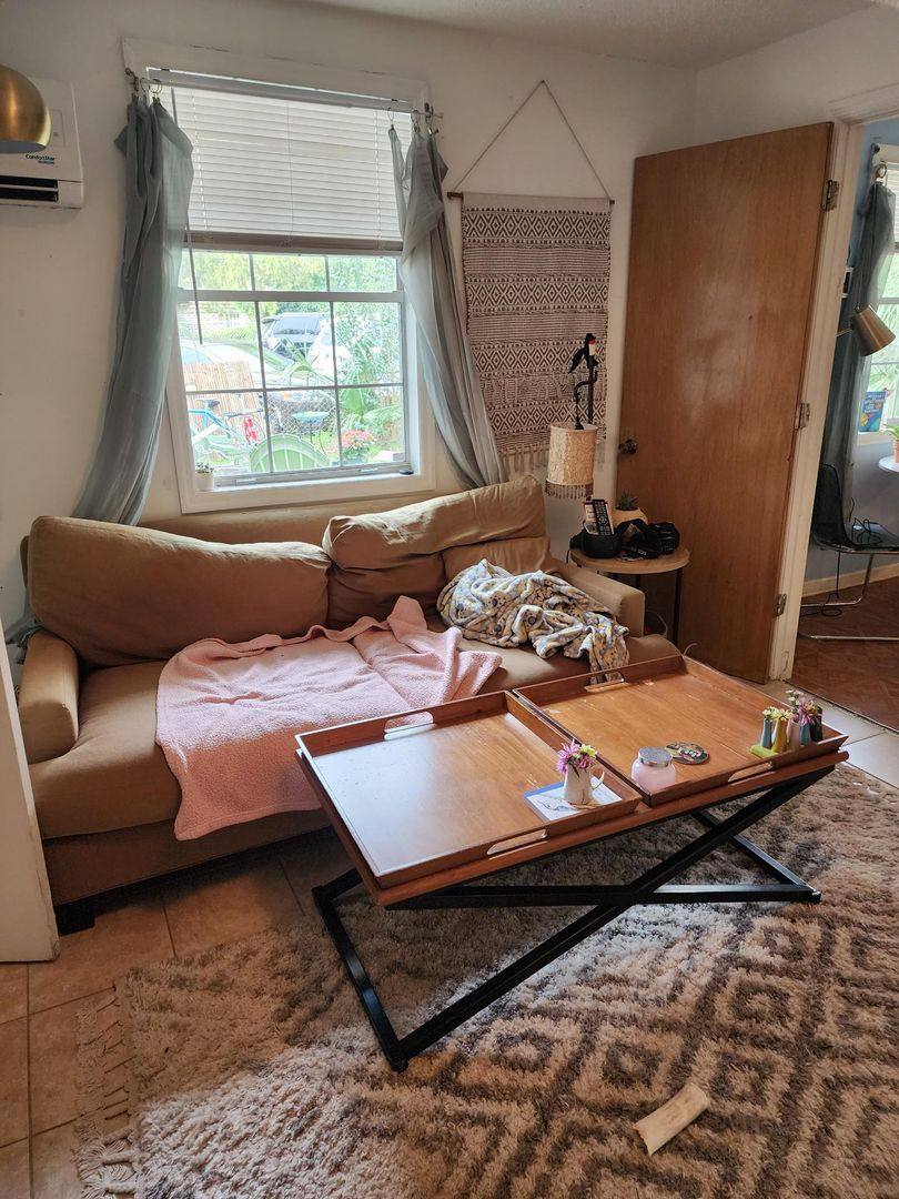 Apartment for rent at 322 Sumter St, Charleston, SC 29403