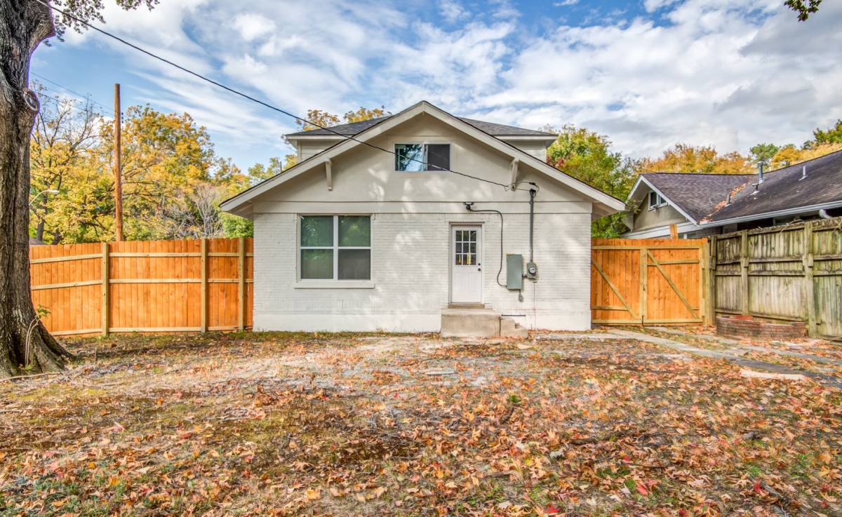 House for rent at 1825 Young Ave, Memphis, TN 38114