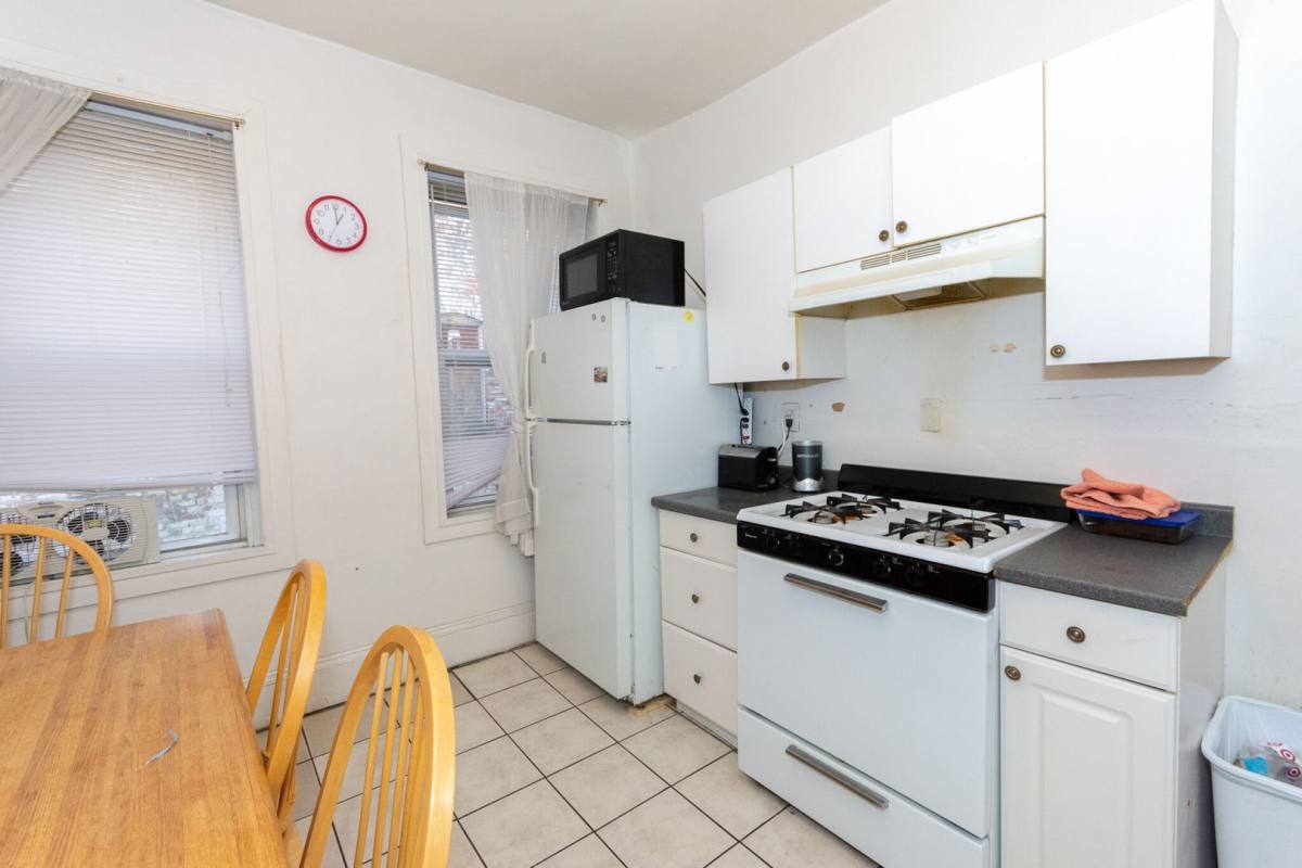 Apartment for rent at 56 Brighton Ave #3, Allston, MA 02134