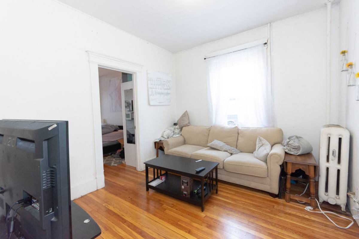 Apartment for rent at 56 Brighton Ave #3, Allston, MA 02134