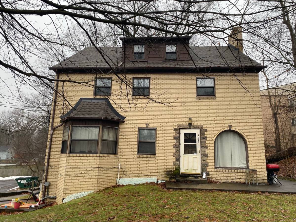 Apartment for rent at 1930 Newton St, Akron, OH 44305