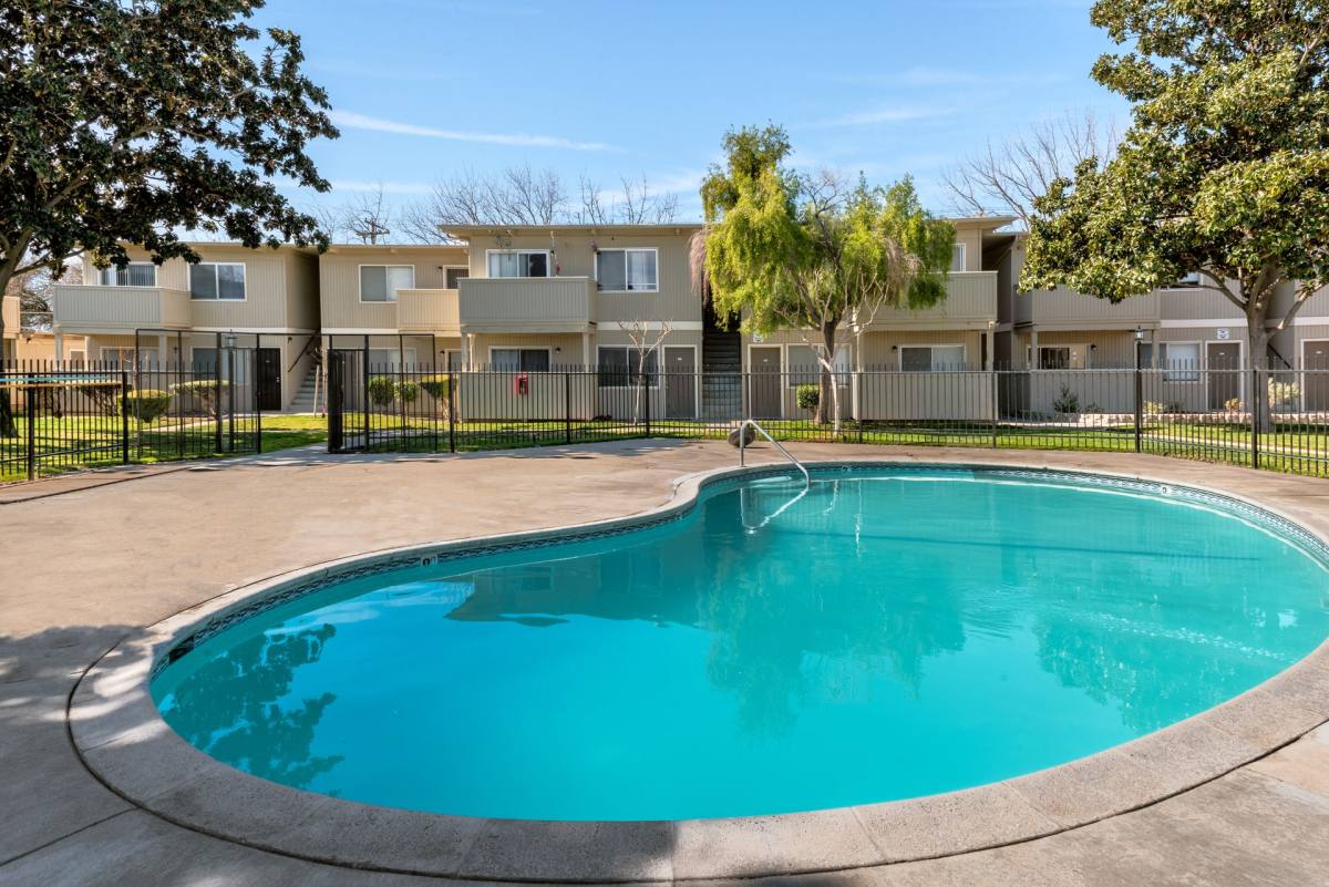 Apartment for rent at 1712 Carver Rd, Modesto, CA 95350