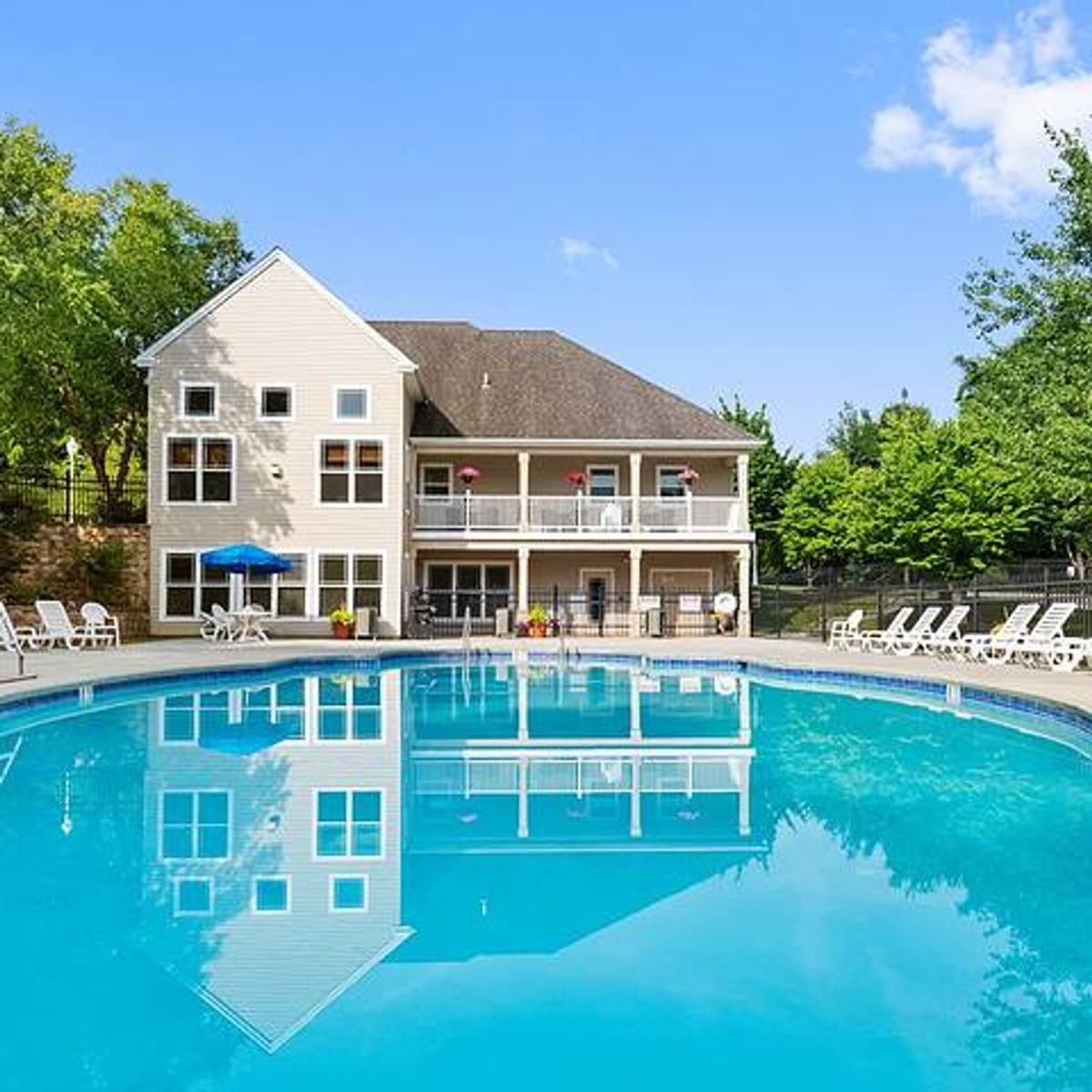 Apartment for rent at 100 Cobblestone Dr, Coatesville, PA 19320