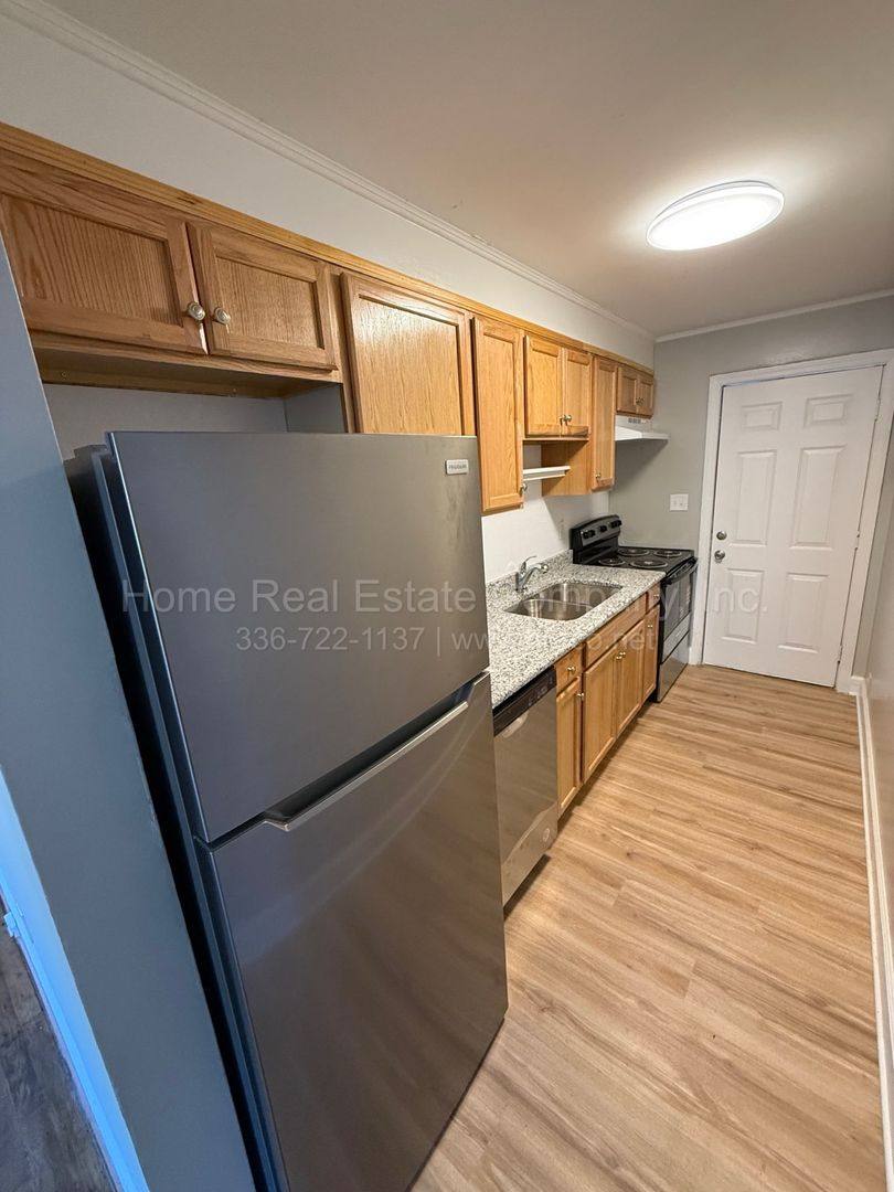 Apartment for rent at 422 Gregory St, Winston Salem, NC 27101