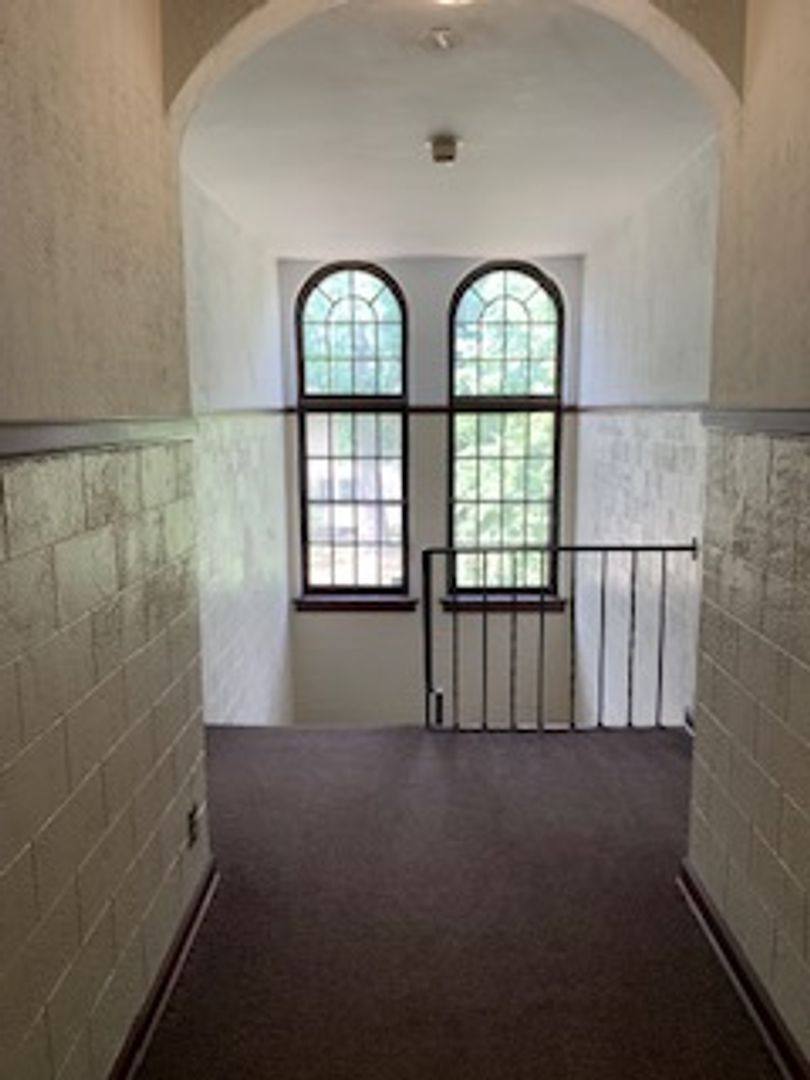 Apartment for rent at 1642 Charles Ave, Saint Paul, MN 55104