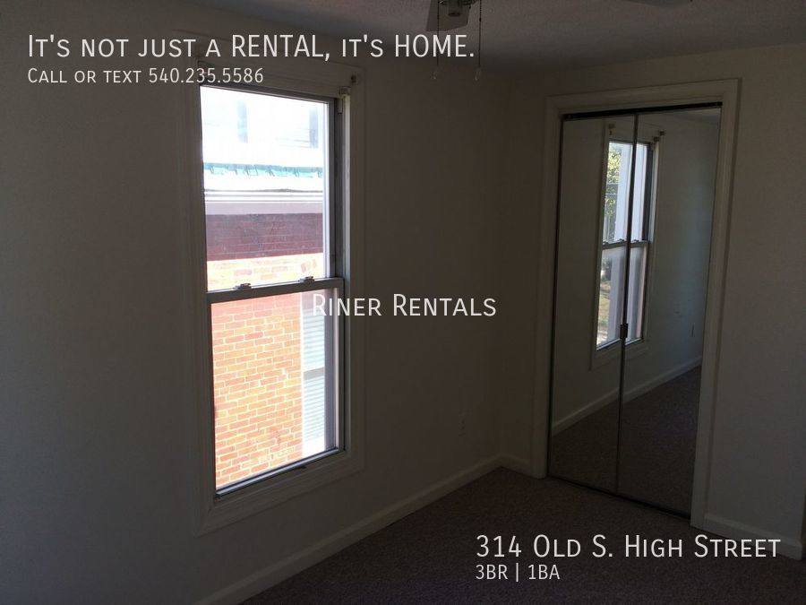 Apartment for rent at 314 Old S High St, Harrisonburg, VA 22801