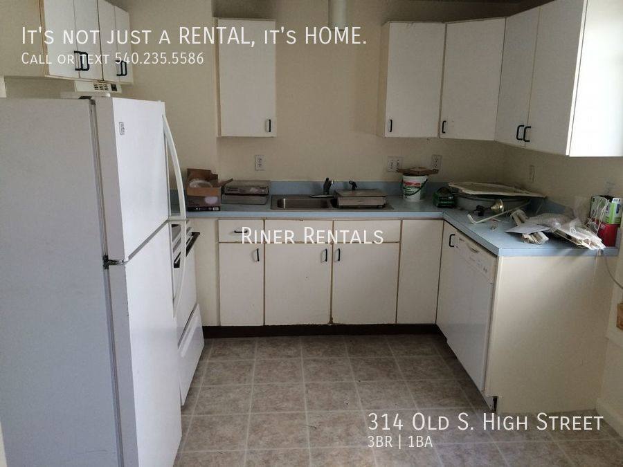 Apartment for rent at 314 Old S High St, Harrisonburg, VA 22801