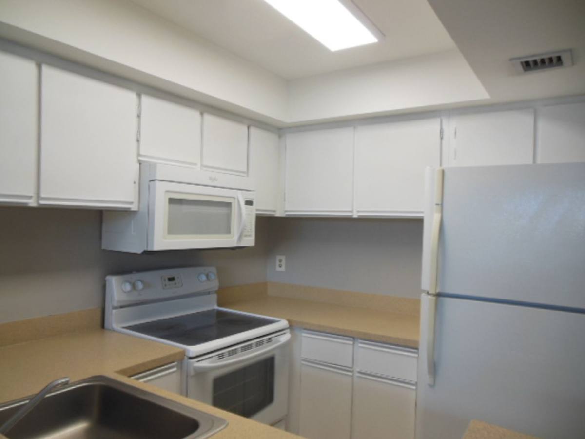 Apartment for rent at 738 Executive Center Dr, West Palm Beach, FL 33401