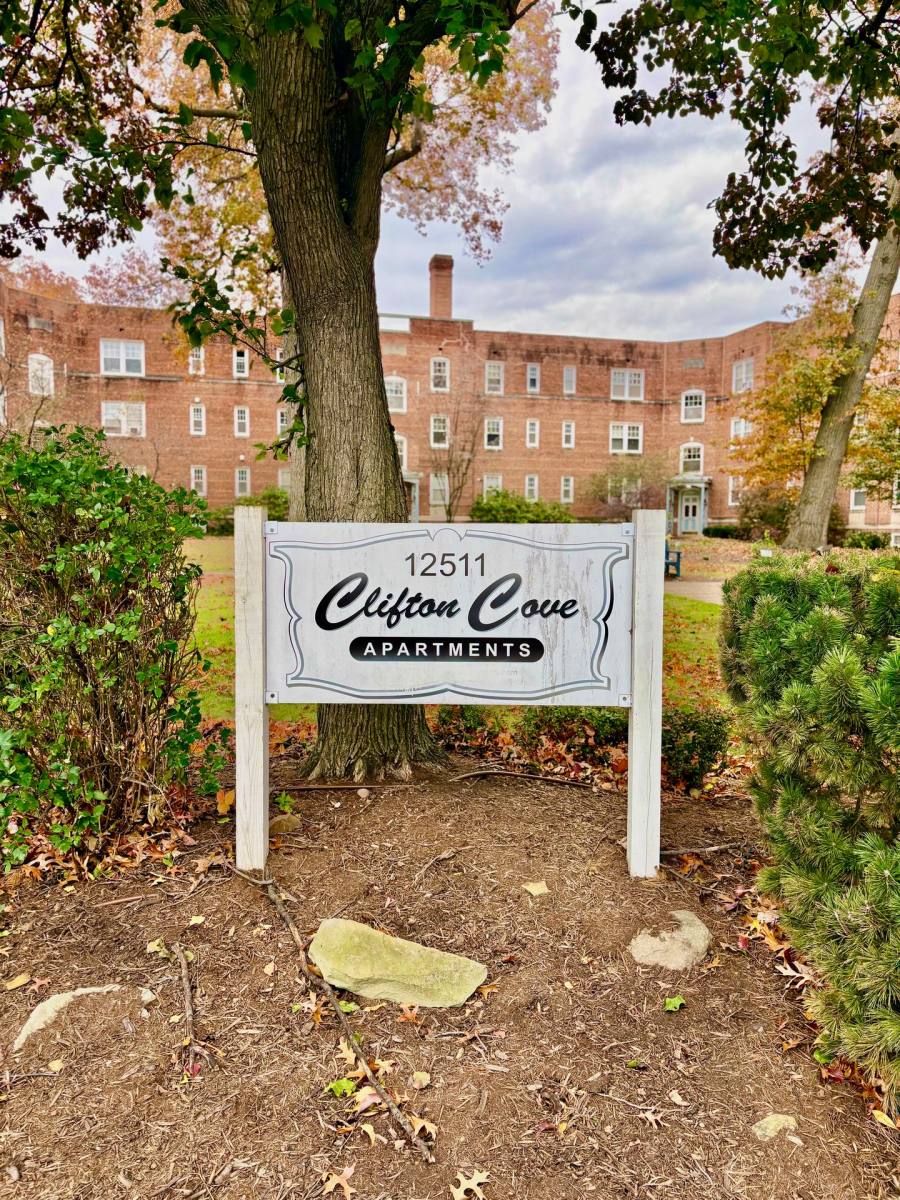 Apartment for rent at 12511 Clifton Blvd, Lakewood, OH 44107