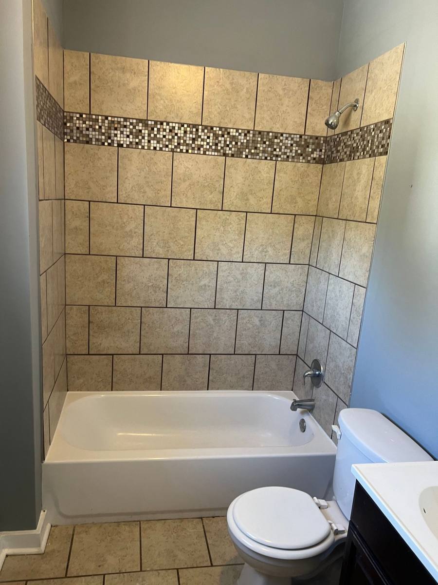 Apartment for rent at 190 Hawthorne St, Memphis, TN 38112
