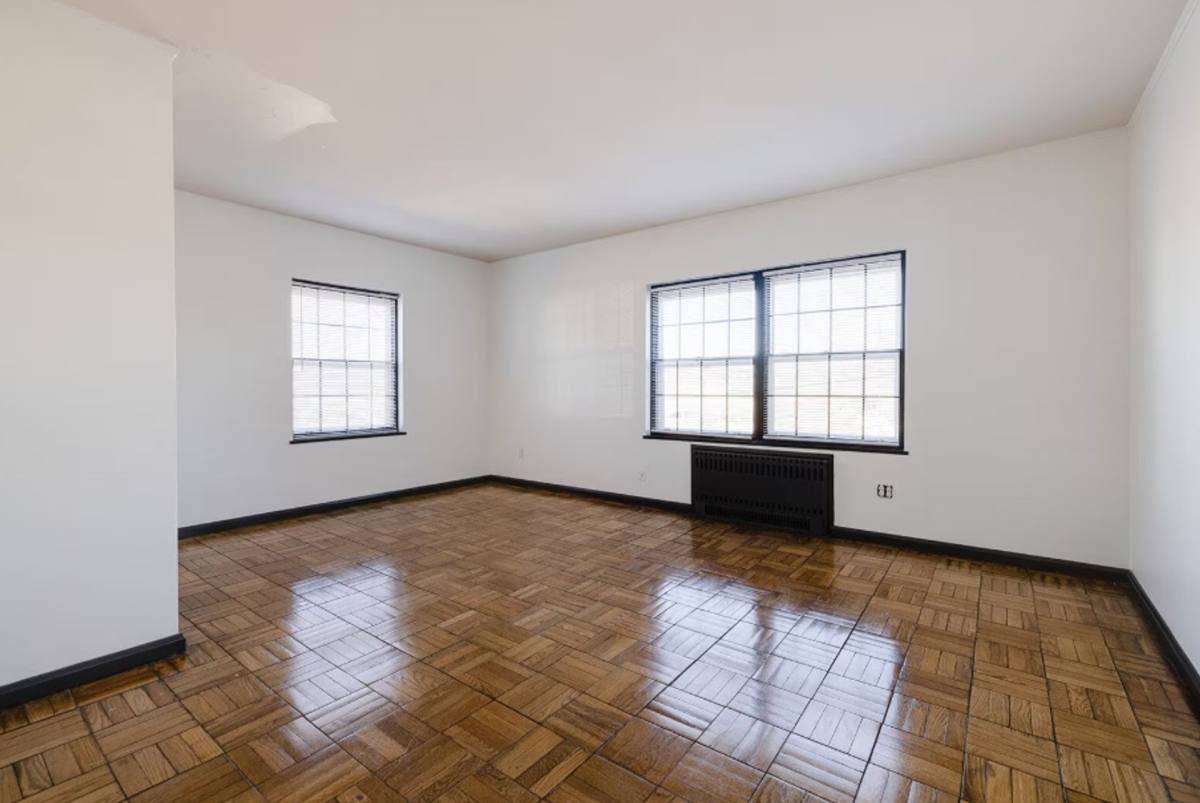 Apartment for rent at 3333 Grand Ave, Des Moines, IA 50312