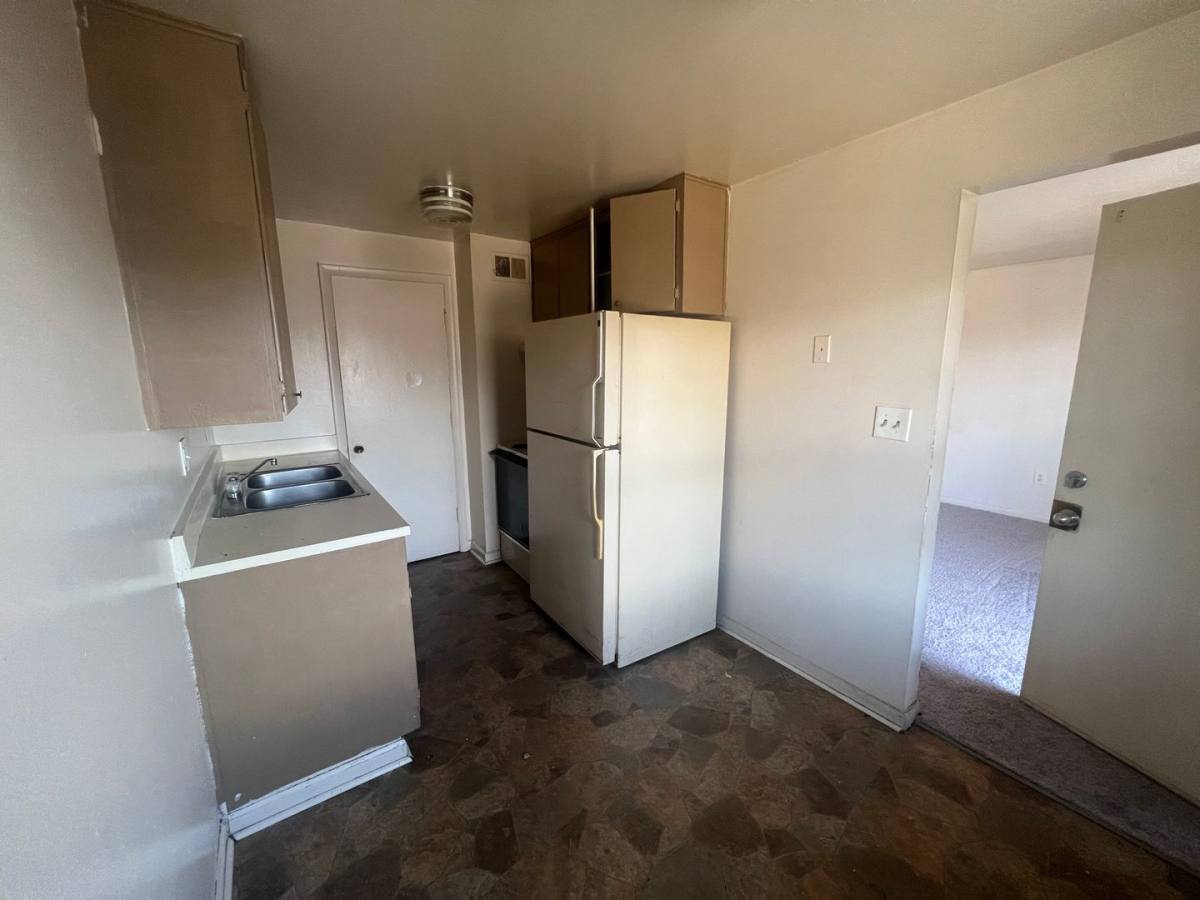 Apartment for rent at 829 Westside Blvd NW, Roanoke, VA 24017