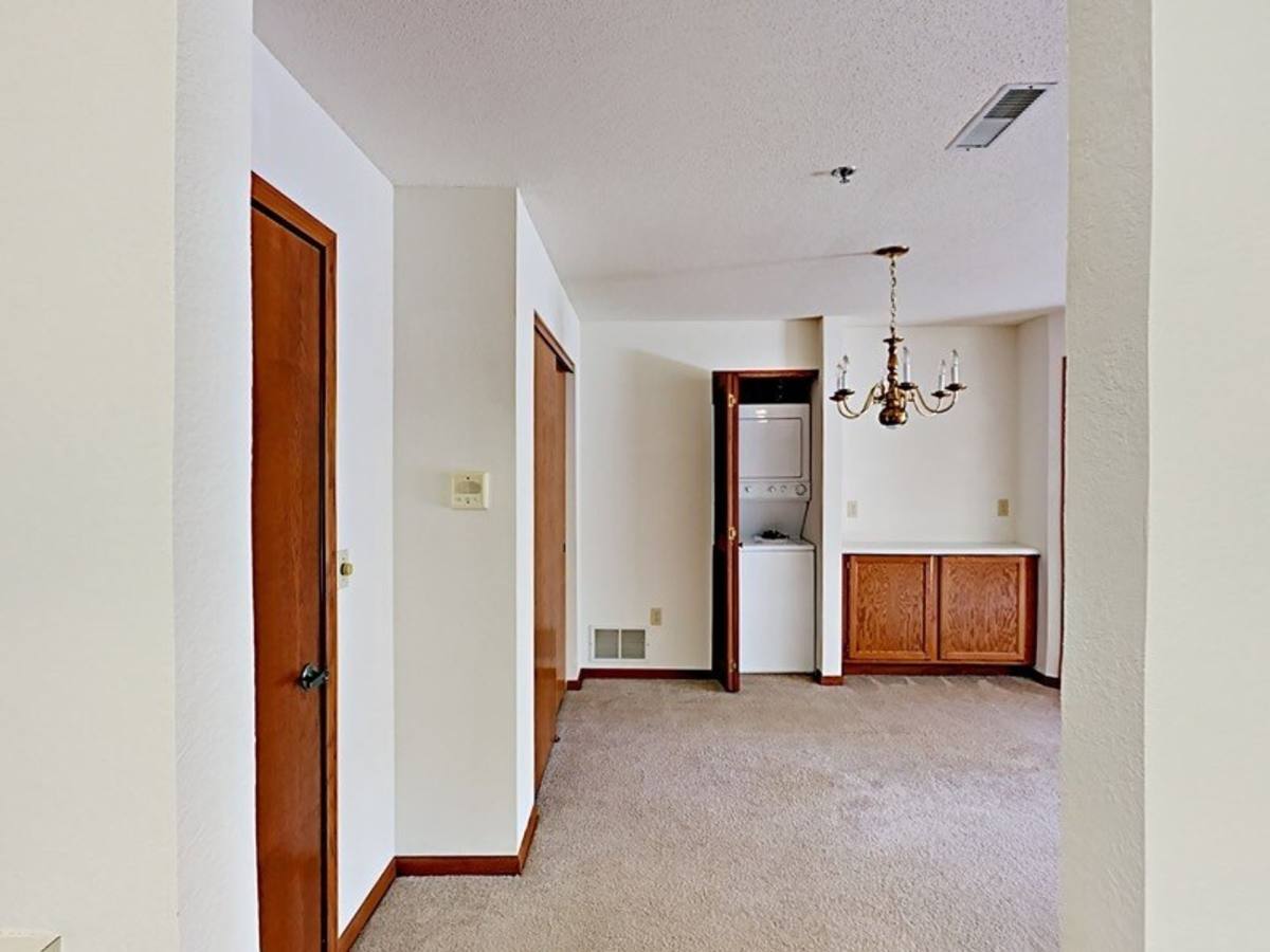 Apartment for rent at 17285 River Birch Dr, Brookfield, WI 53045
