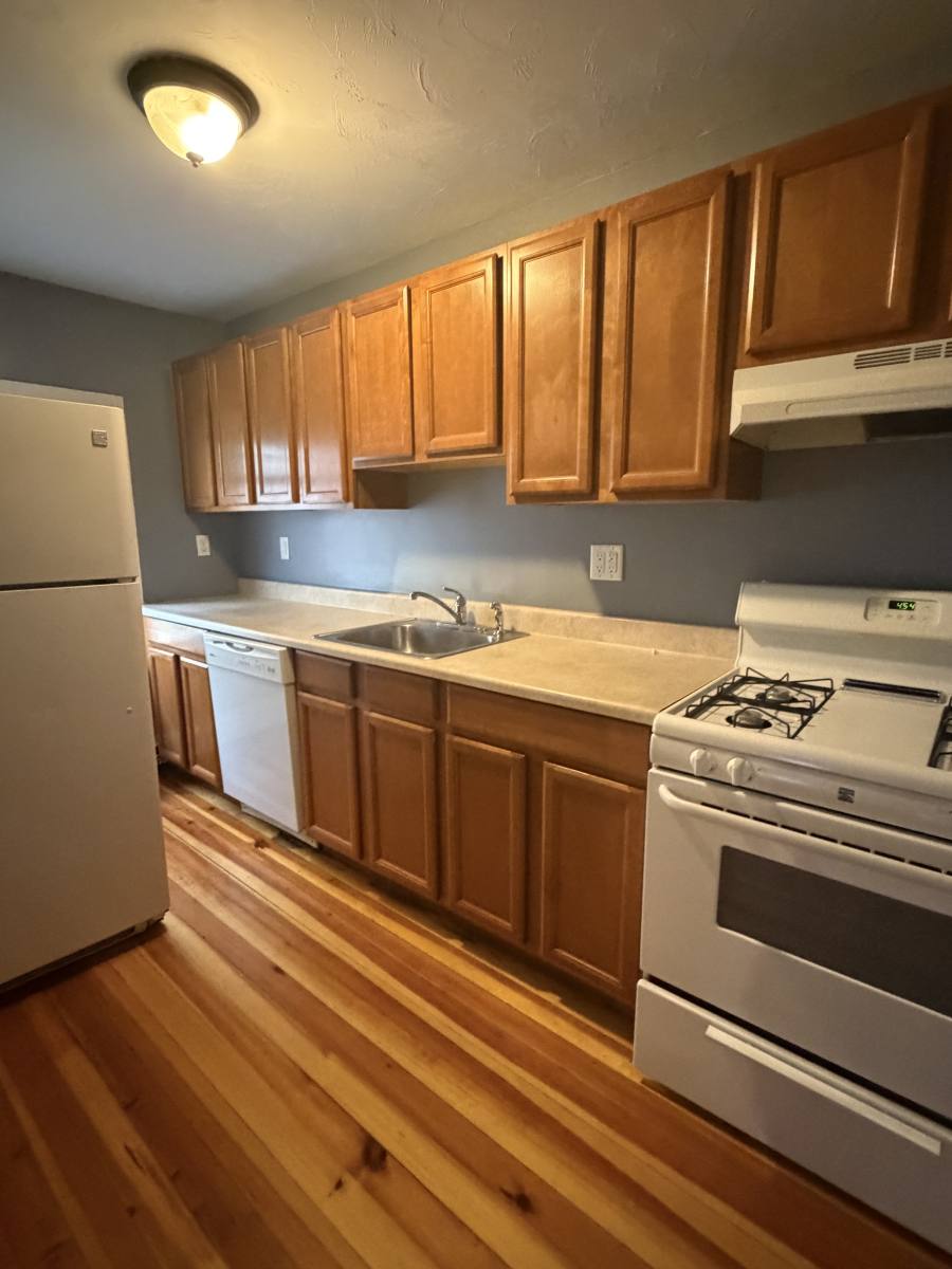 House for rent at 818 Main St #6, Melrose, MA 02176