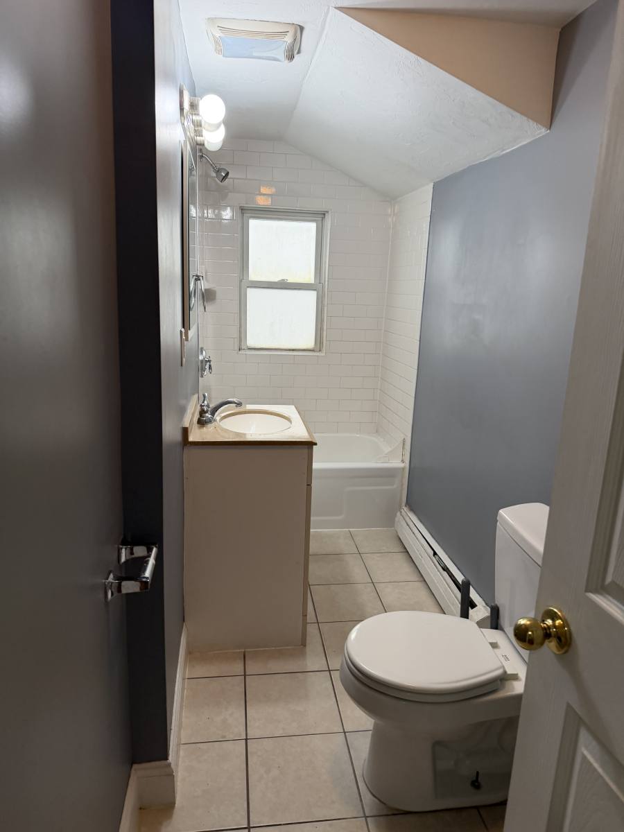 House for rent at 818 Main St #6, Melrose, MA 02176