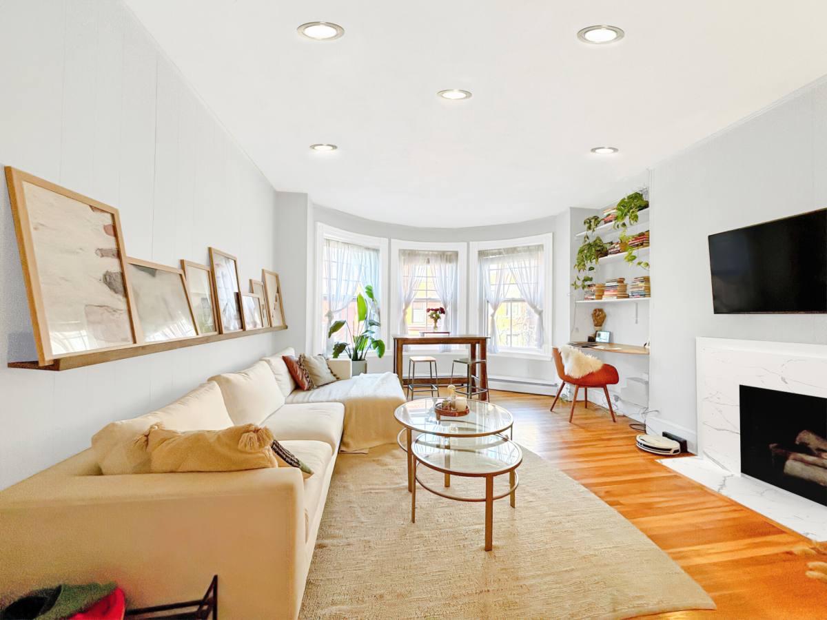 Apartment for rent at 426 Marlborough St #5, Boston, MA 02115