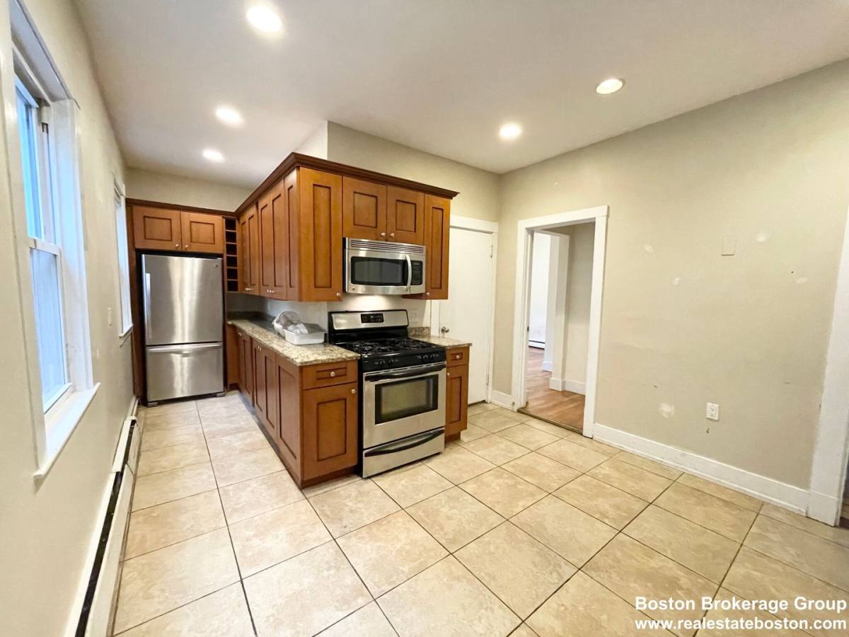 Apartment for rent at 78 Calumet St #2B, Roxbury Crossing, MA 02120