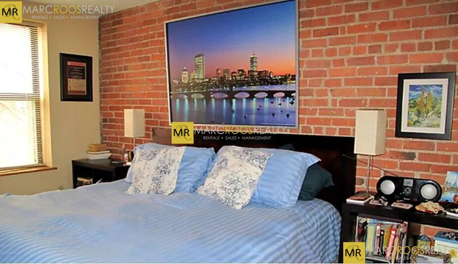 Condo for rent at 102 Gainsborough St #302E, Boston, MA 02115
