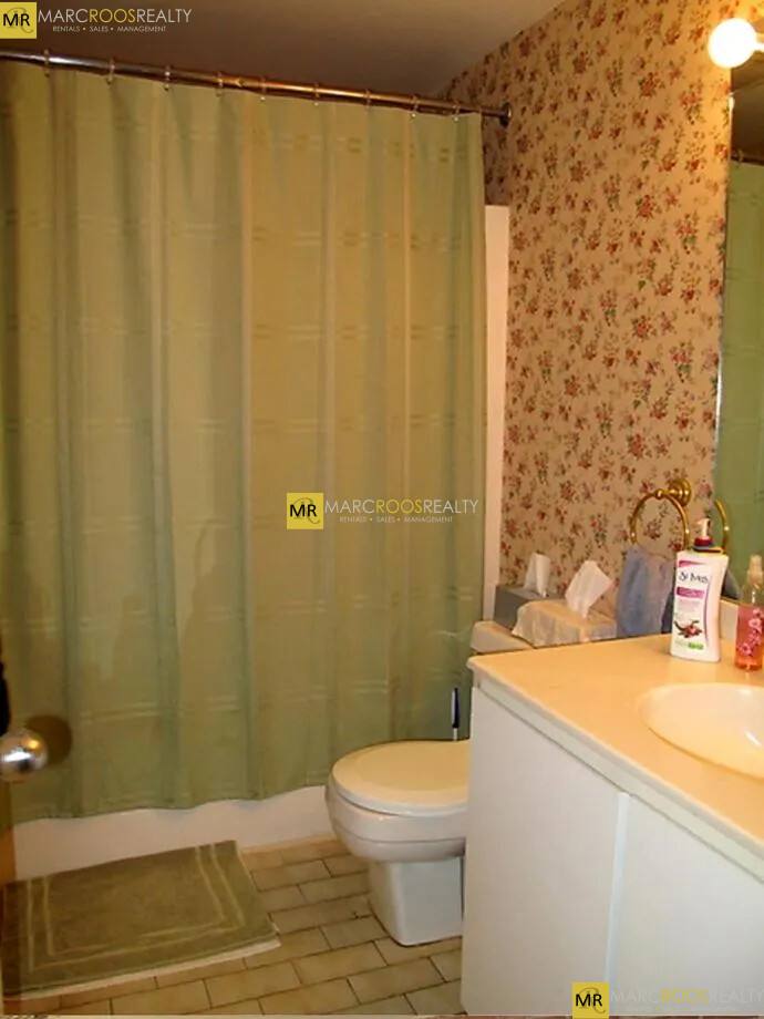 Condo for rent at 102 Gainsborough St #302E, Boston, MA 02115