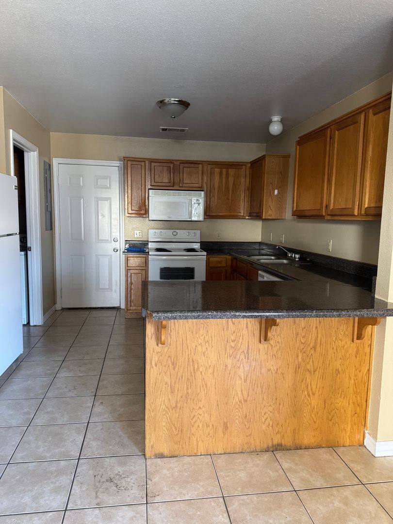 Apartment for rent at 1500 Dallas, Fort Smith, AR 72901