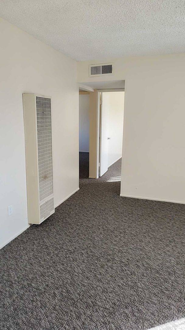Apartment for rent at 1015-1019 L St, Bakersfield, CA 93304