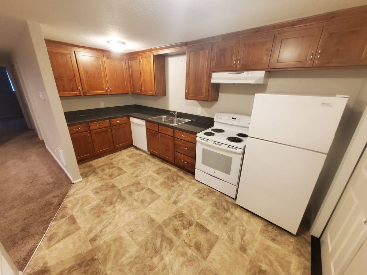 Apartment for rent at 1912-1936 Jackson St SE, Albany, OR 97322
