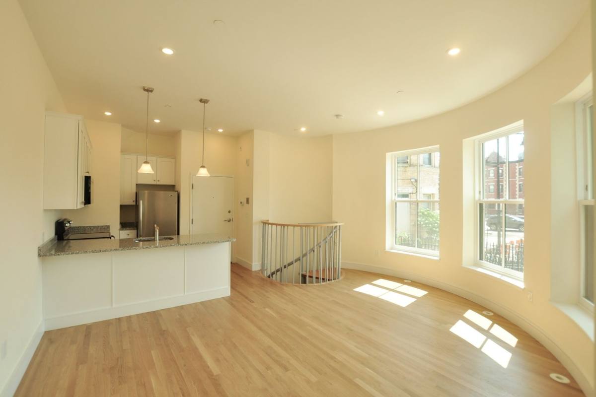 Apartment for rent at 883 Beacon St #1A, Boston, MA 02215
