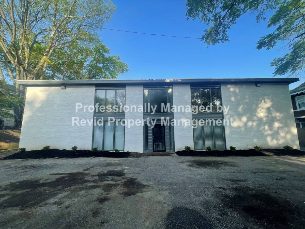 Apartment for rent at 147 Stonewall St, Memphis, TN 38104