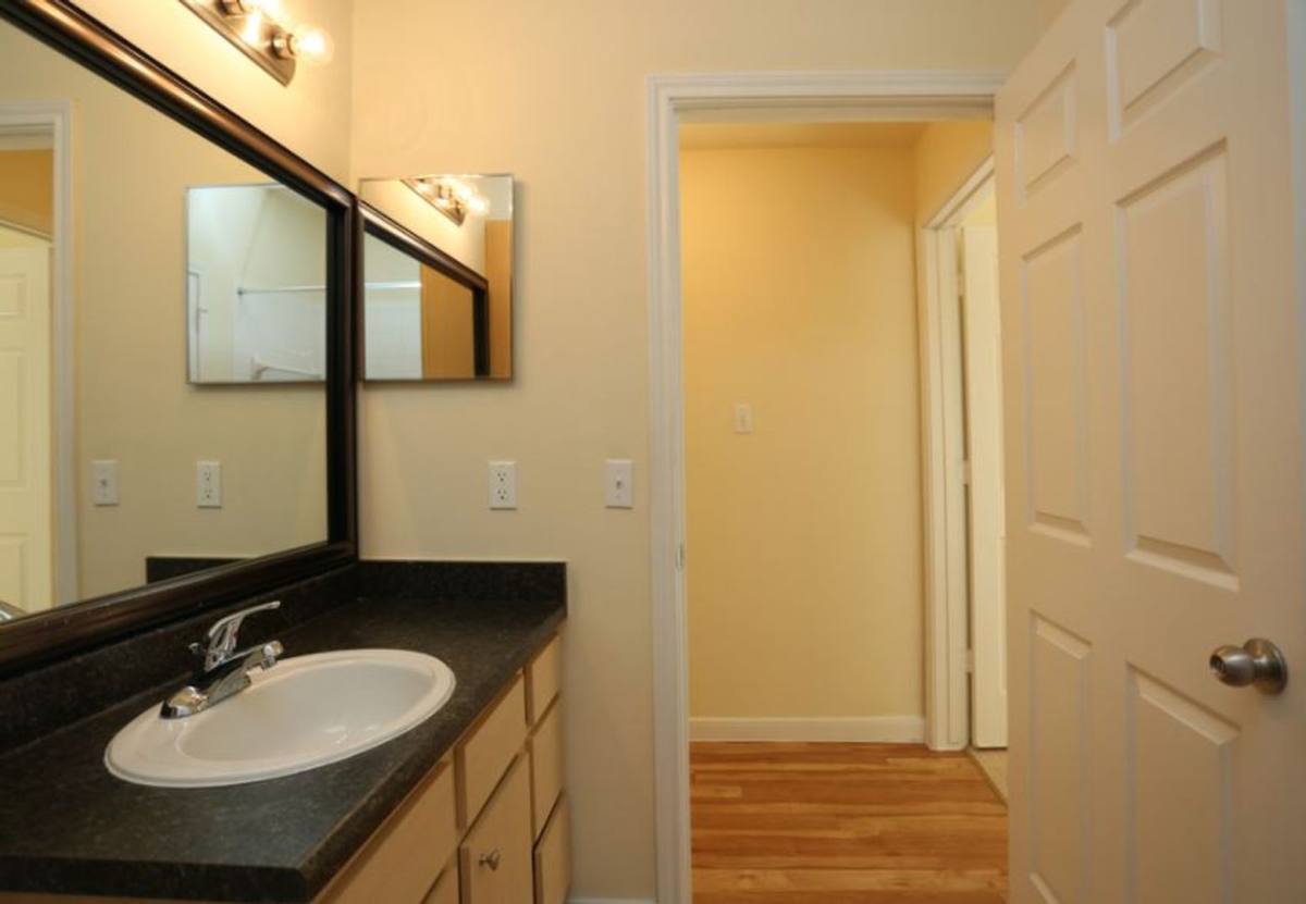 Apartment for rent at 2417 Colorado St, Mission, TX 78572